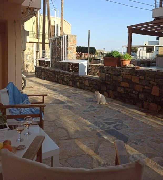 Cozy Apartment In The Heart Of Plaka Агиос-Николаос Экстерьер фото